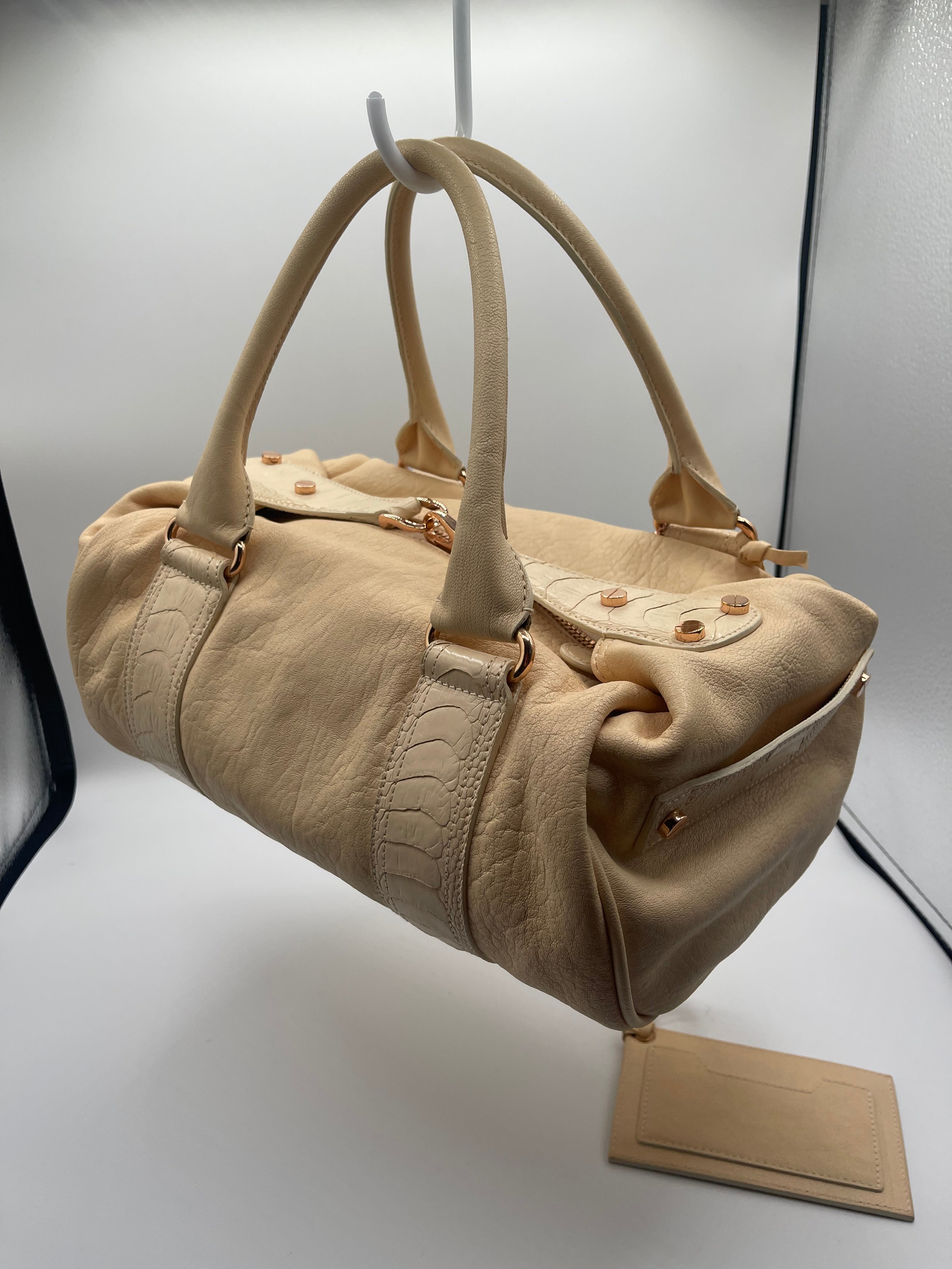 バッグ 2010s BALENCIAGA Whistle mini boston bag Balenciaga Whistle Bag Buttercream – Front Page Finds