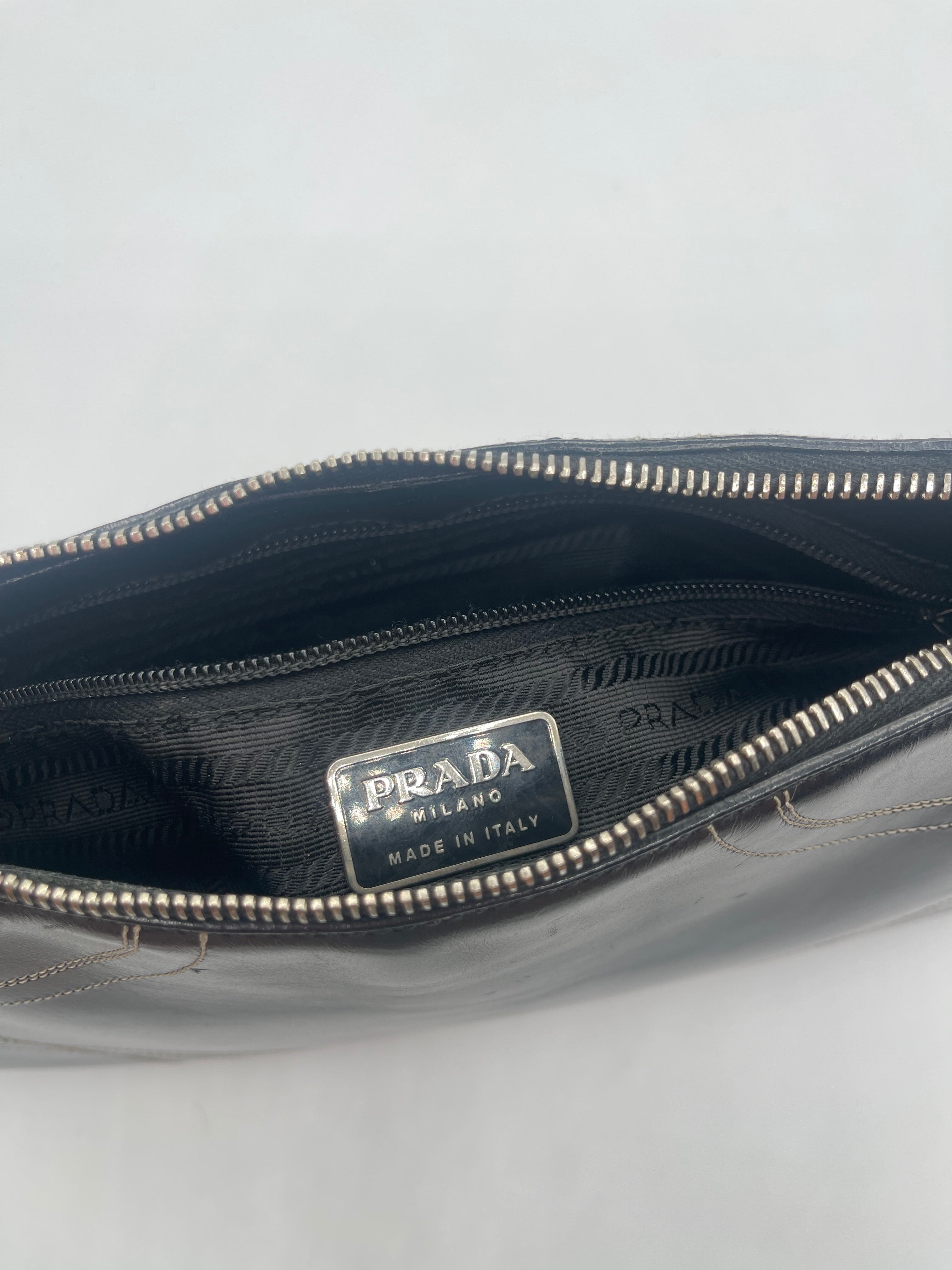 Prada Shoulder Bag – Fall/Winter 2000 Collection