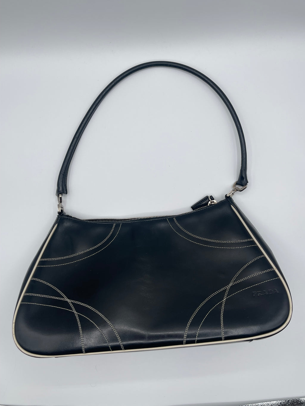 Prada Shoulder Bag – Fall/Winter 2000 Collection
