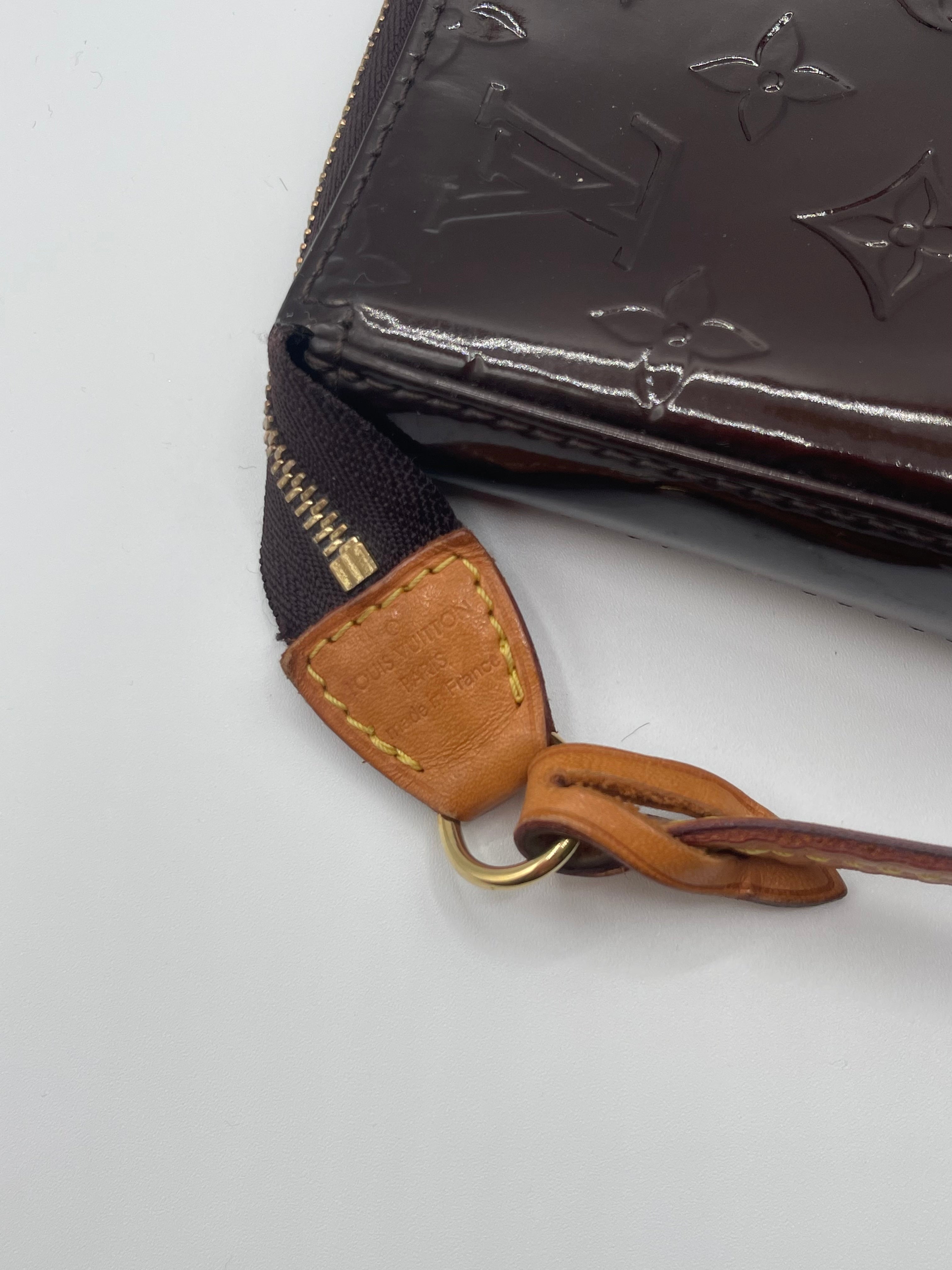 Louis Vuitton Monogram Vernis Pochette