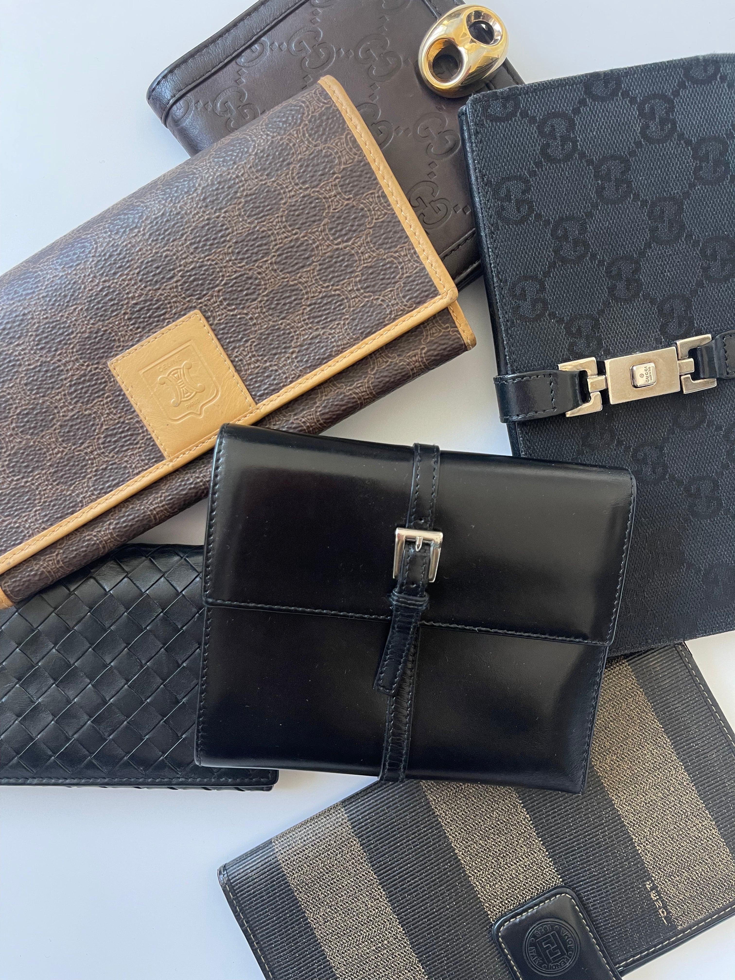 90's Minimalist Leather Wallet - 1995-2000