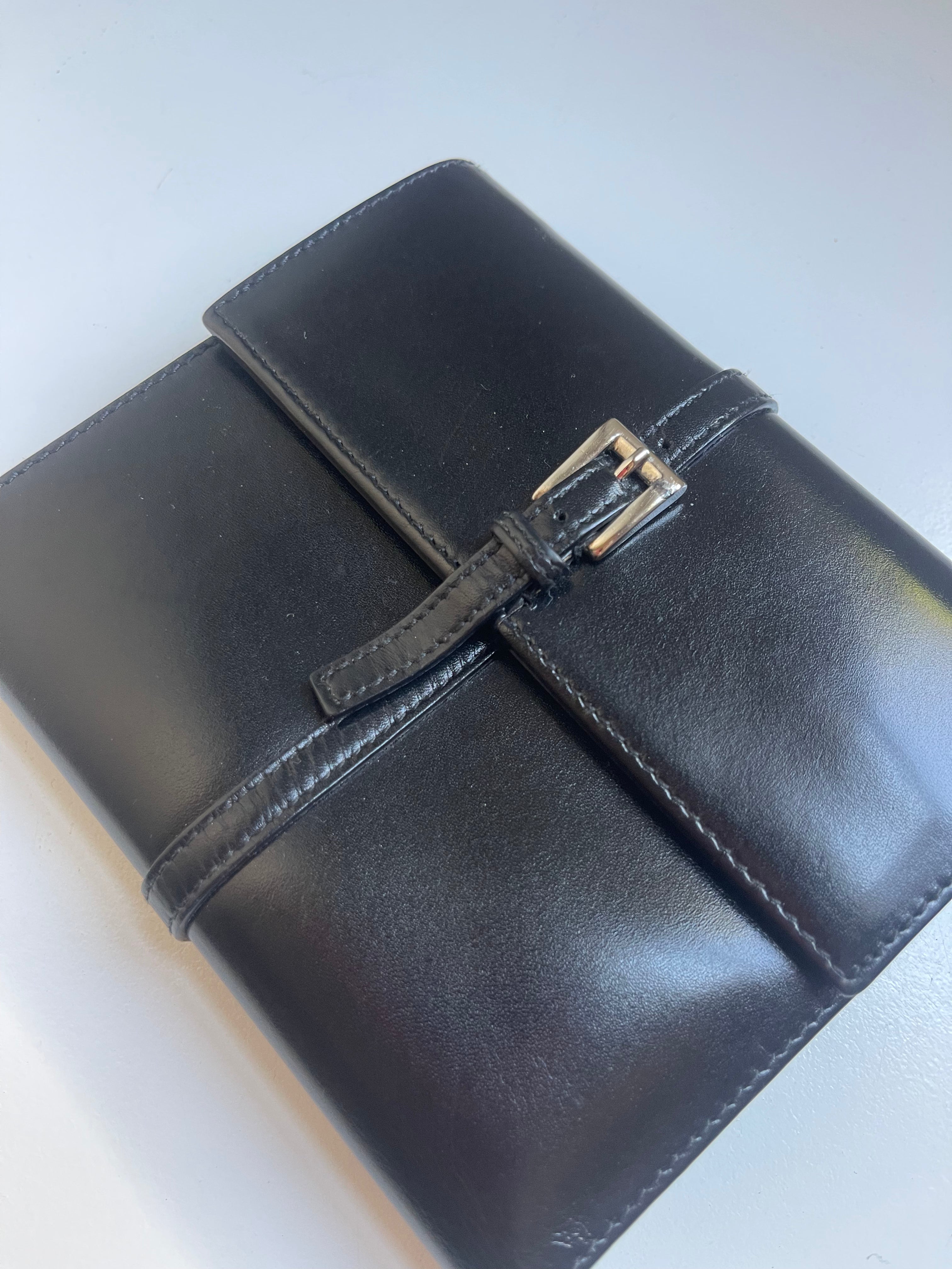 90's Minimalist Leather Wallet - 1995-2000